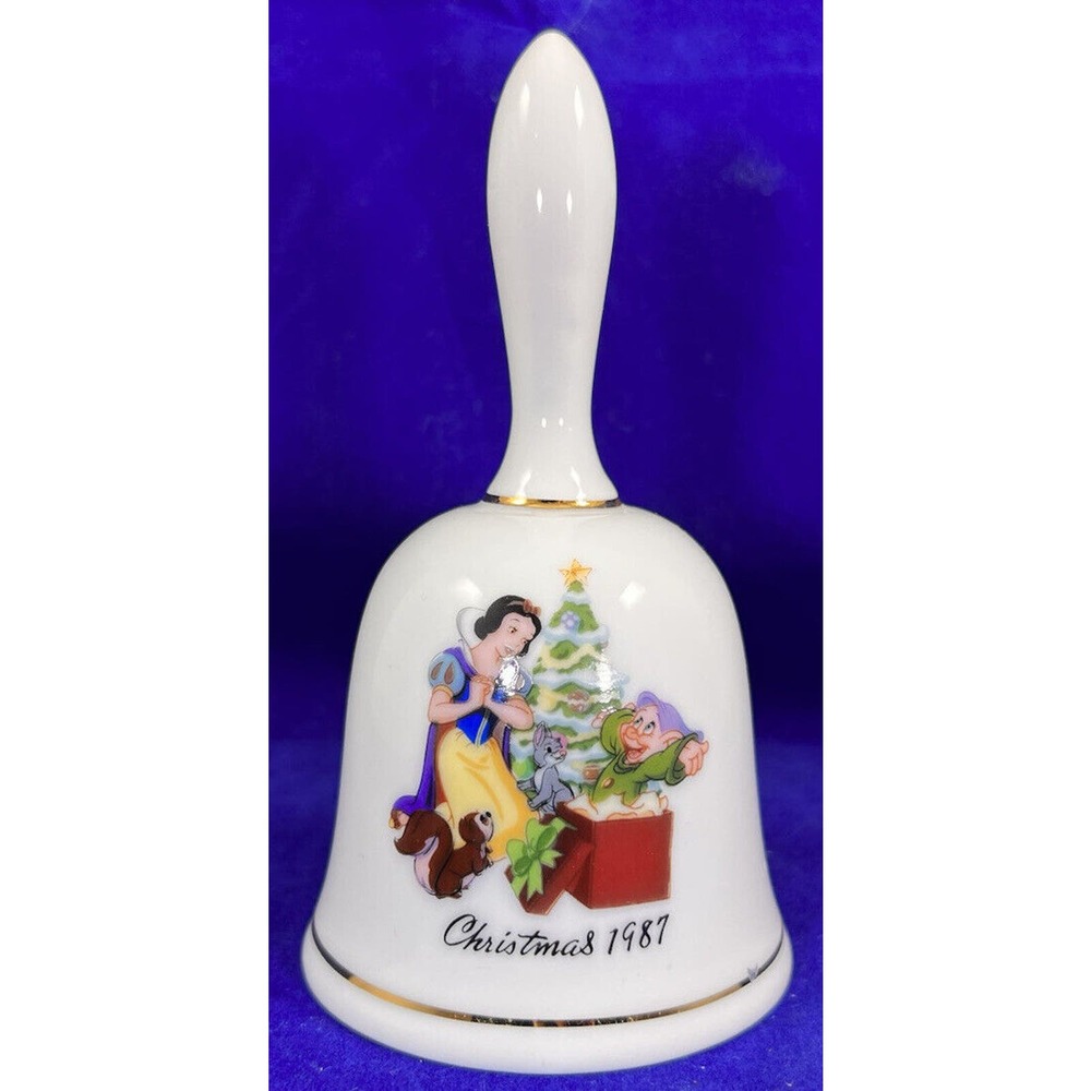 DISNEY SNOW WHITE AND THE SEVEN DWARFS SURPRISE PORCELAIN CHRISTMAS BELL 1987